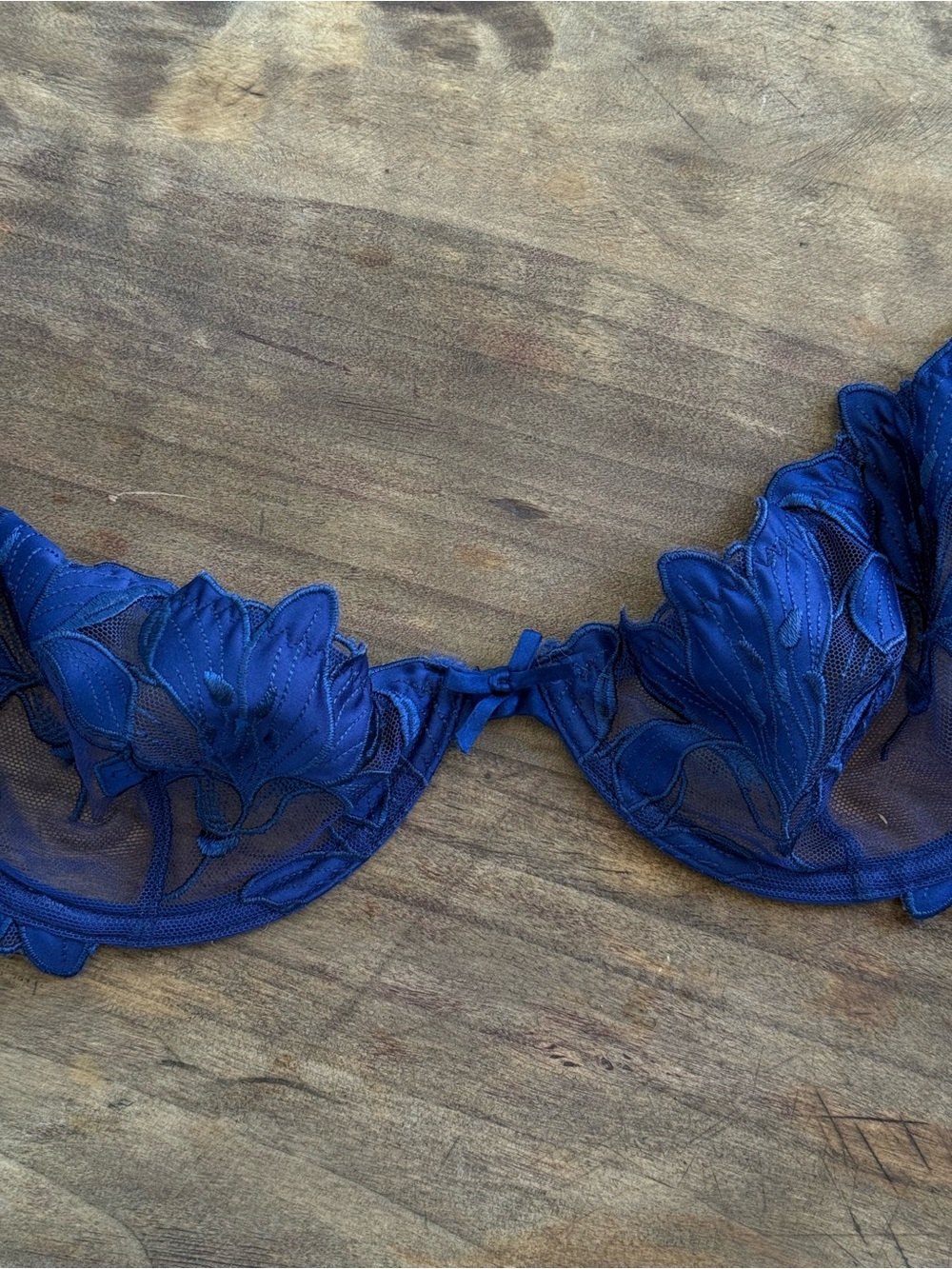 LILY EMBROIDERY PLUNGE DEMI BRA - 34-C - Picture 4 of 6